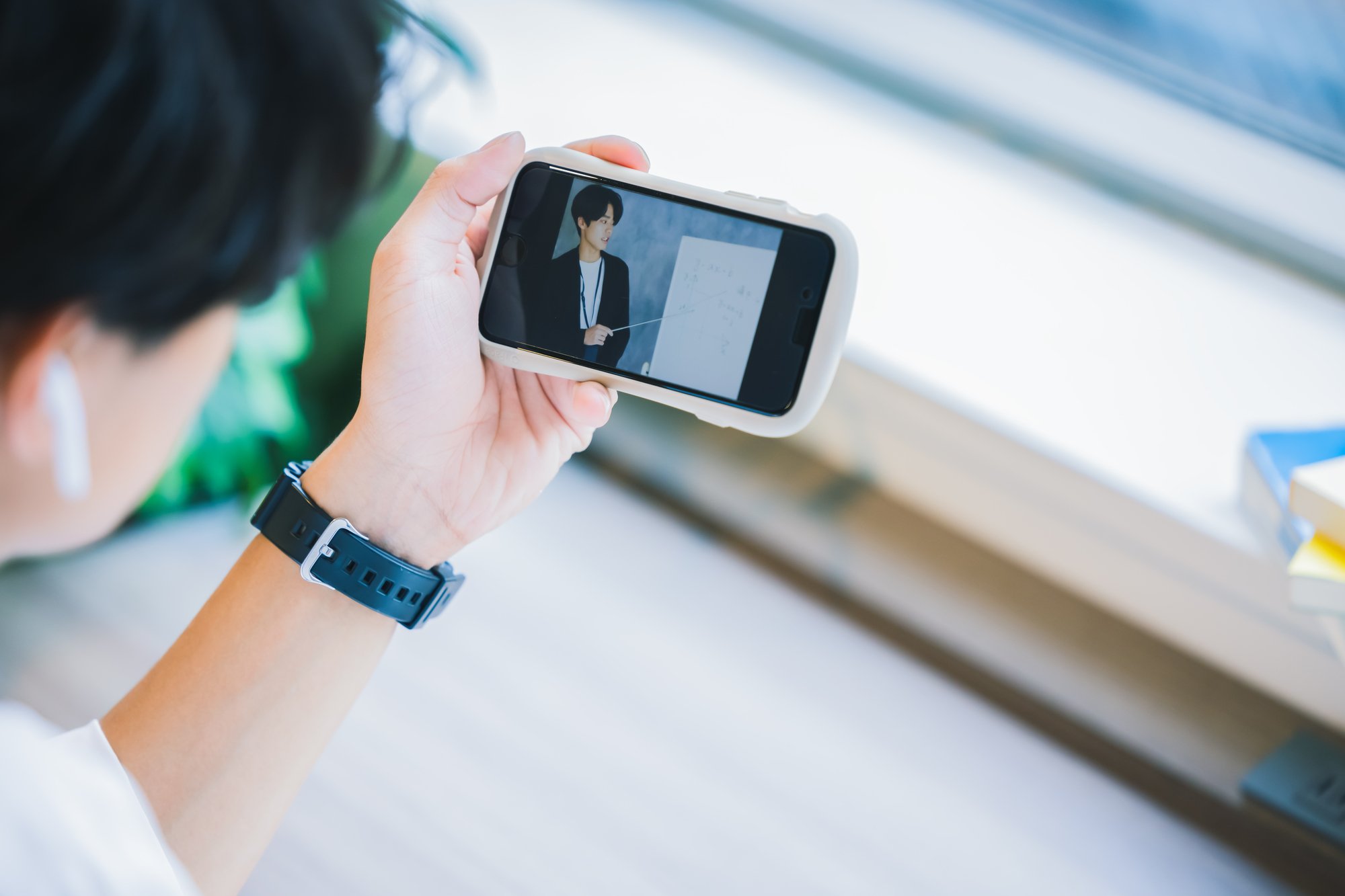 動画を1時間見ると何ギガ消費する？スマホの通信量を節約する7つの方法も解説！