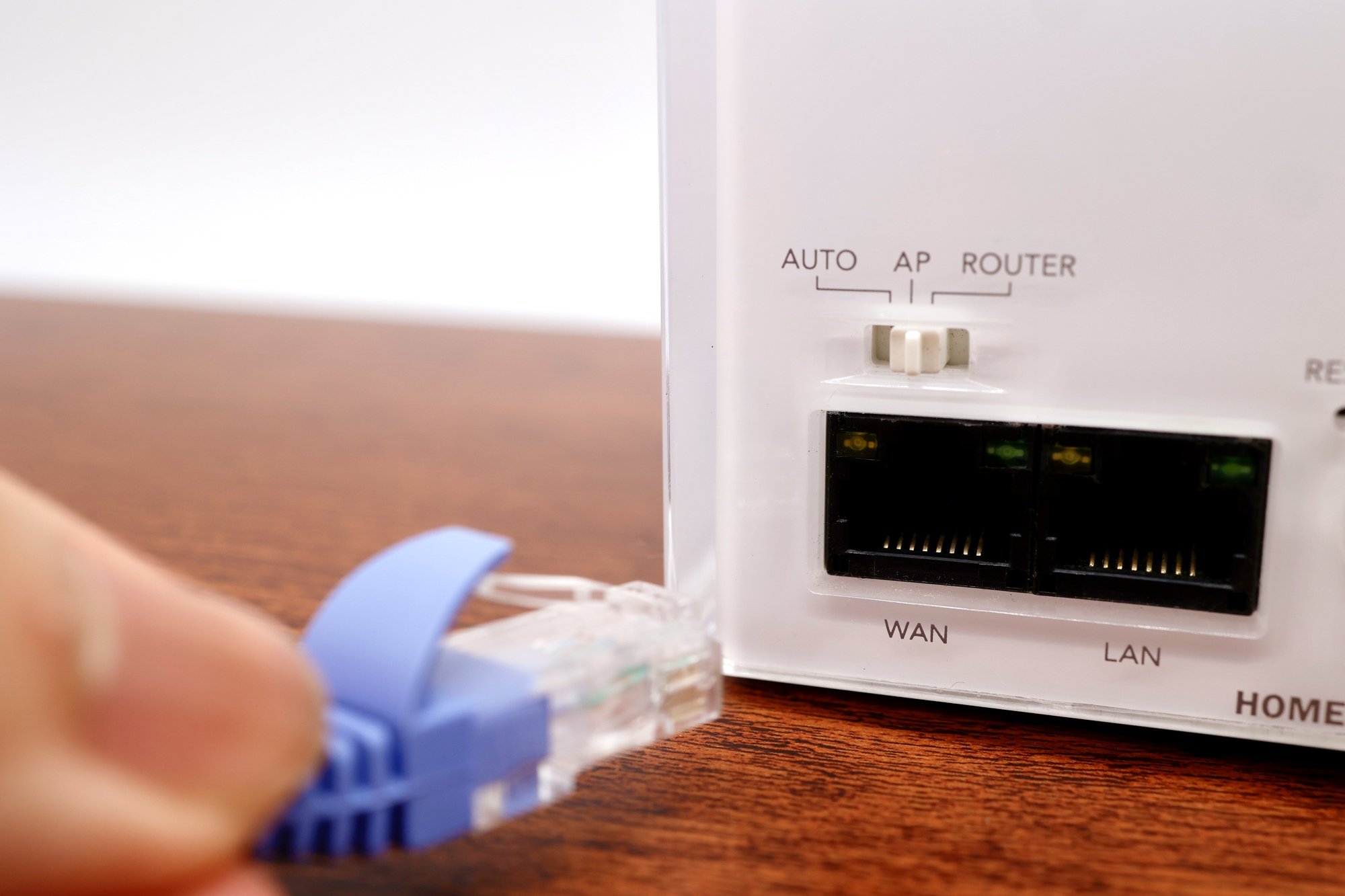 アクセスポイントとルーターの違いとは？役割や使い分けをわかりやすく解説