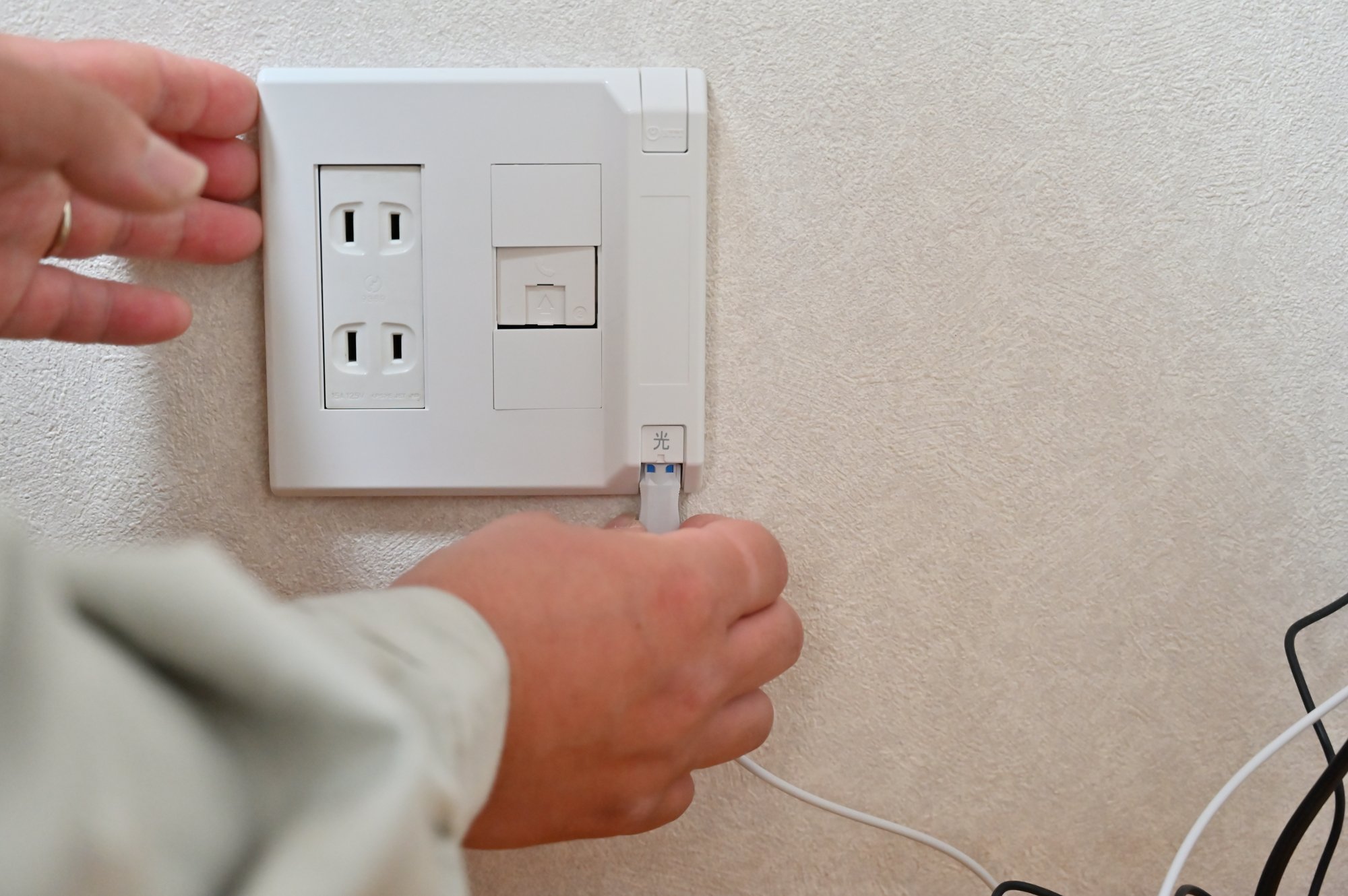 光回線の撤去工事は必要？費用相場やトラブル回避のポイントを解説！