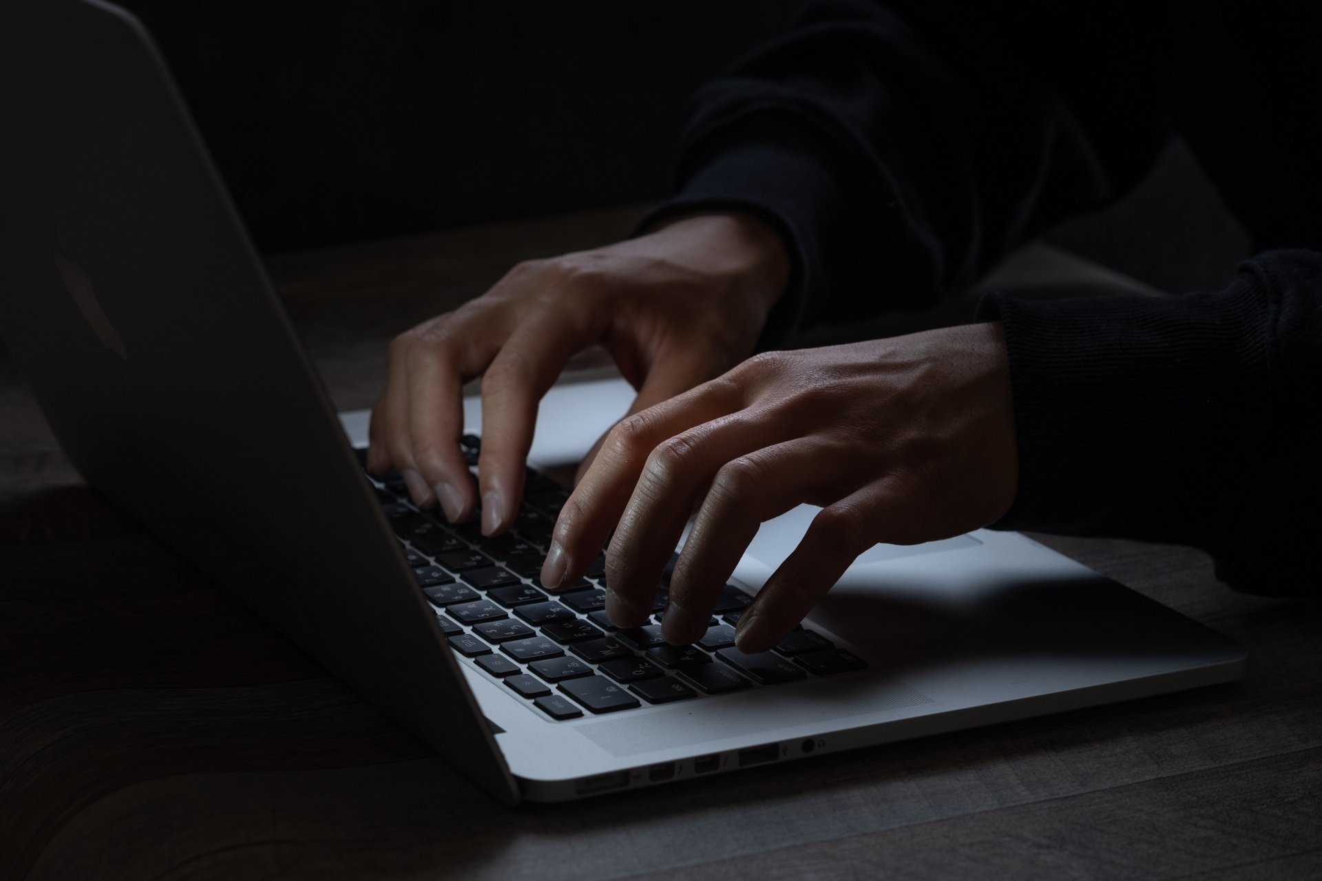 インターネット詐欺とは?種類や手口、被害に遭わないための対策を解説