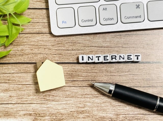 光回線とWi-Fiの違いとは？仕組みやルーターの選び方、具体的な手順まで徹底解説